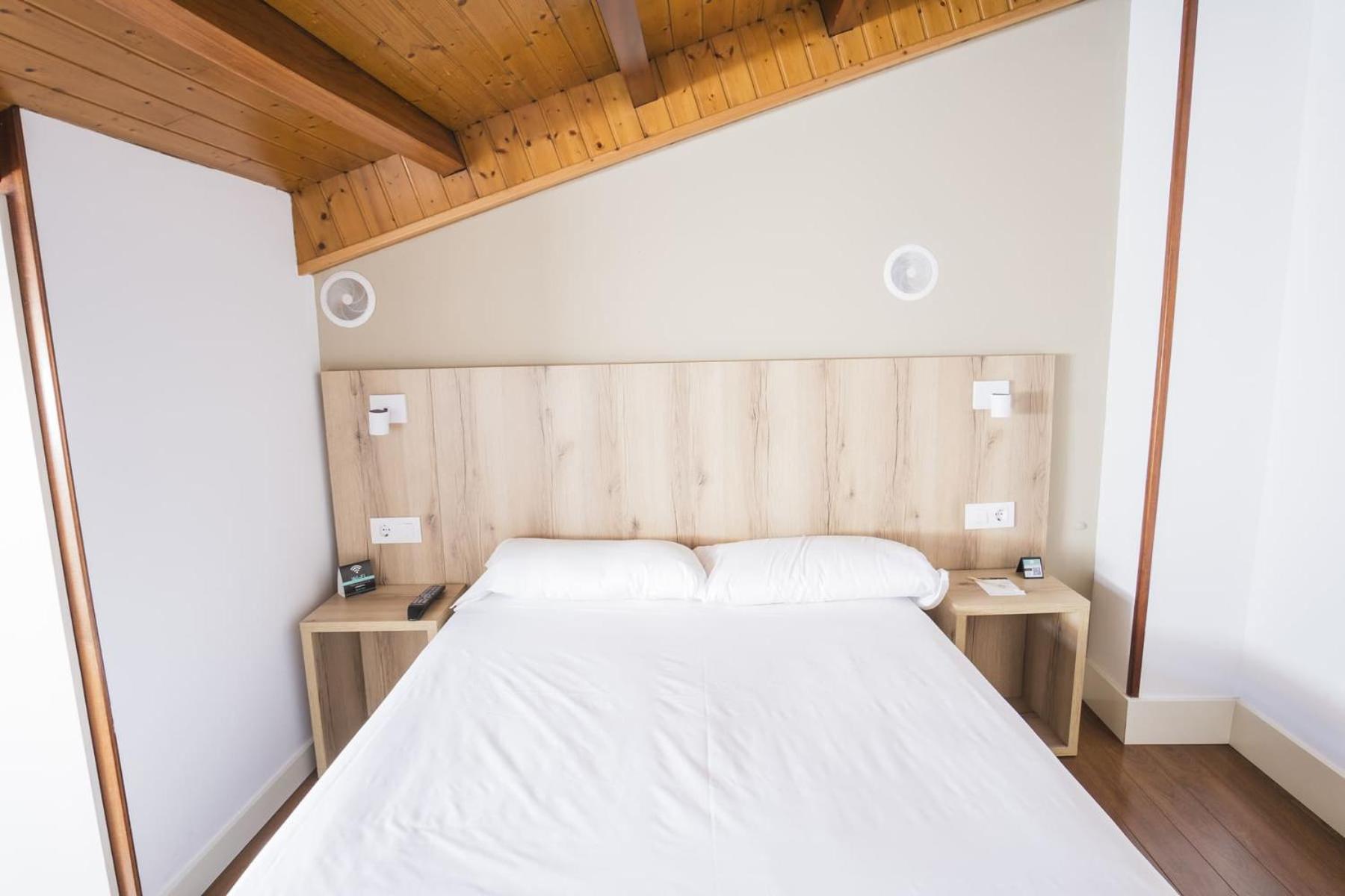 Hotel Alda Avenida 圣地亚哥－德孔波斯特拉 外观 照片