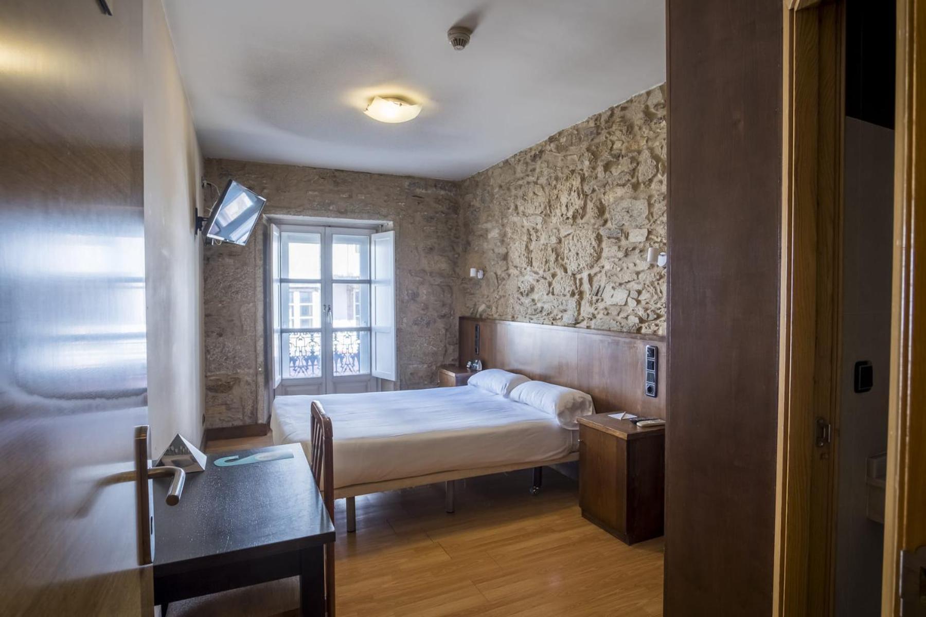 Hotel Alda Avenida 圣地亚哥－德孔波斯特拉 外观 照片